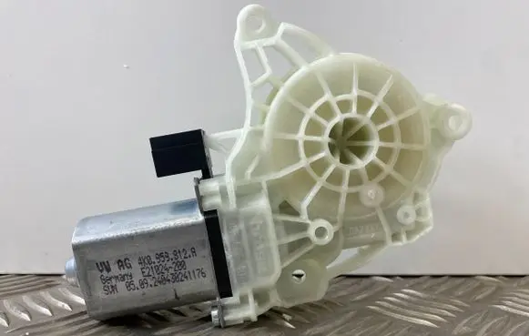Cupra Born Rear door window regulator motor 4K0959812A