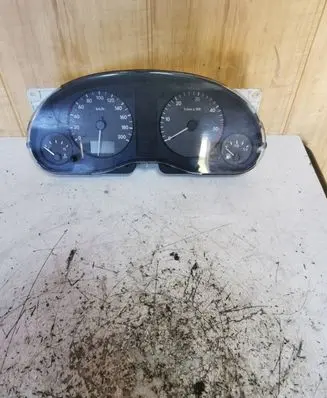 Volkswagen Sharan Speedometer (instrument cluster) 7M0919861C T96670L YBNF0035784