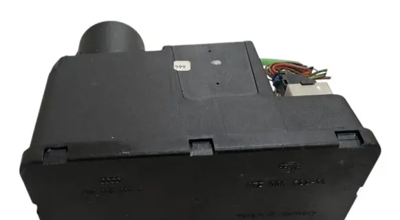 Audi A6 S6 C4 4A Central locking vacuum pump 4A0862257J 8TZ00652206
