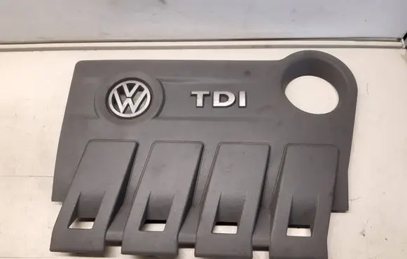 Volkswagen Tiguan Engine cover (trim) 03L103925R 03L1039265T 03L103925AA