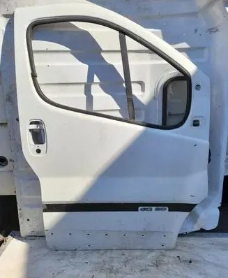 Renault Trafic II (X83) Front door 7751478601
