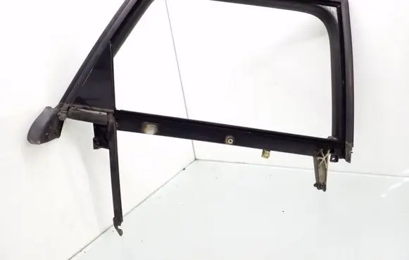 Audi A4 S4 B6 8E 8H Rear door window/glass frame 