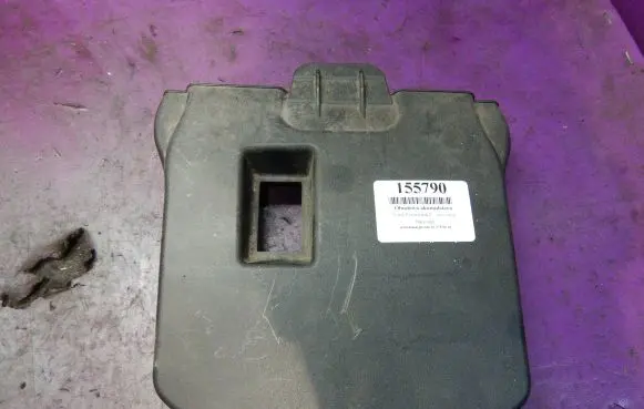 Ford Focus Battery box tray AM51-10A659-AB