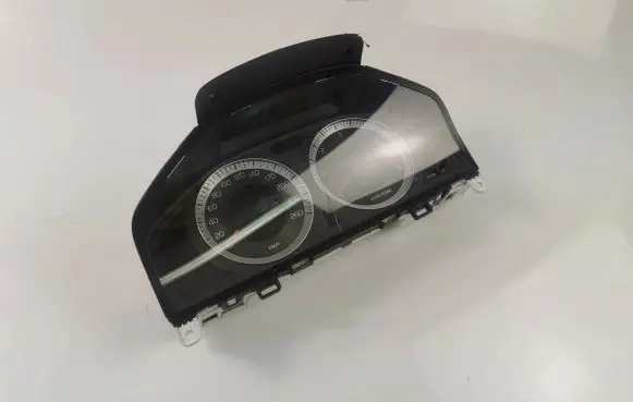 Volvo S60 Speedometer (instrument cluster) 31270901AA