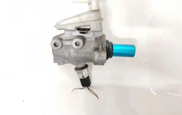 Nissan Murano Z50 Master brake cylinder