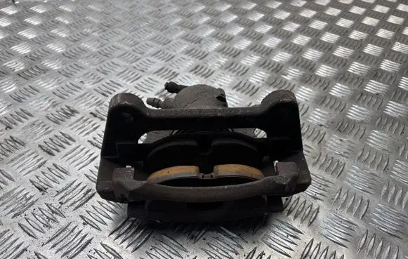 Volkswagen PASSAT B8 Front brake caliper