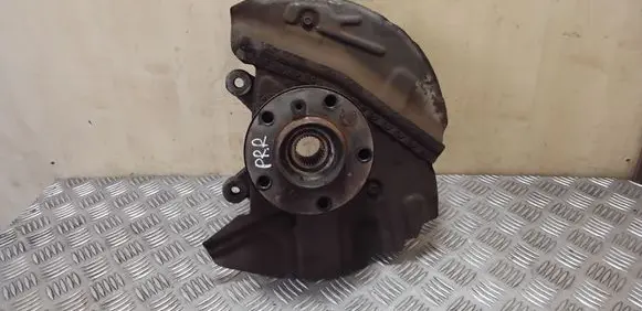 BMW X5 E53 Front wheel hub