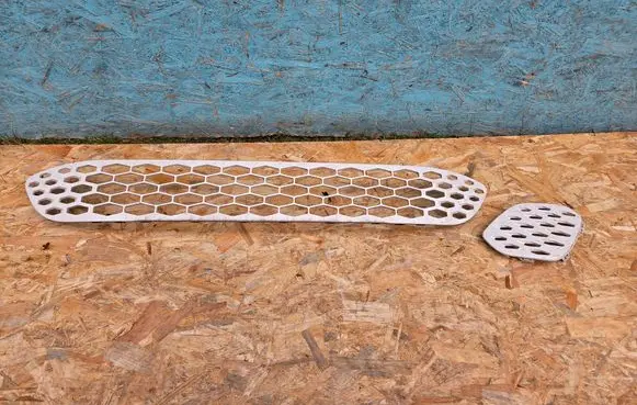 Fiat 500E Front bumper lower grill 735788403