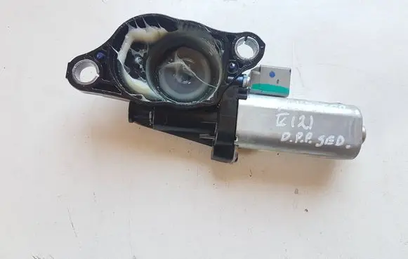 Subaru Forester SK Seat adjustment motor 2347672402 0001060D8