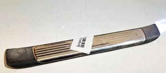 Skoda Superb B6 (3T) Front sill trim cover
