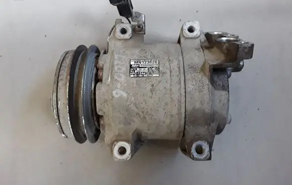 Mitsubishi L200 Air conditioning (A/C) compressor (pump) Z0009897A