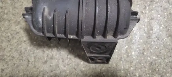 BMW 5 E39 Vacuum air tank 11652247620