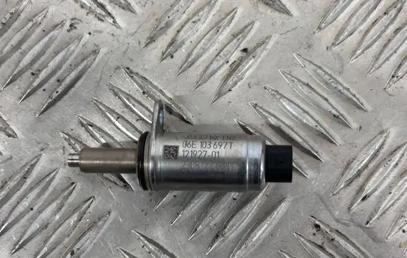 Audi Q5 SQ5 Camshaft vanos timing valve 06E103697T