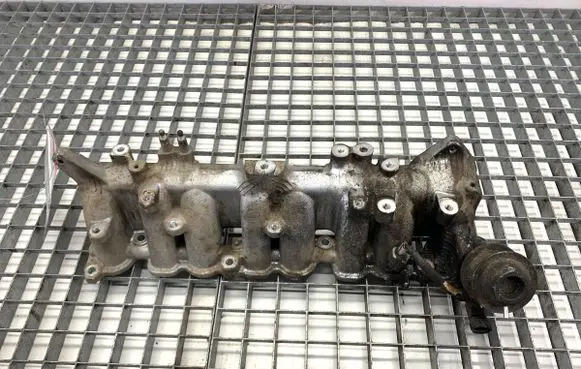 Toyota Land Cruiser (FJ75) Intake manifold 