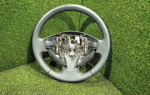 Opel Vivaro Steering wheel 8200009397 GM9116550C 15729801