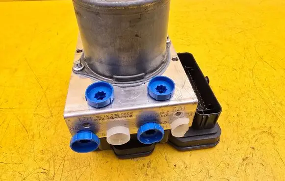 Mercedes-Benz S W223 ABS Pump A2239005126 A2239013706 A2239024218
