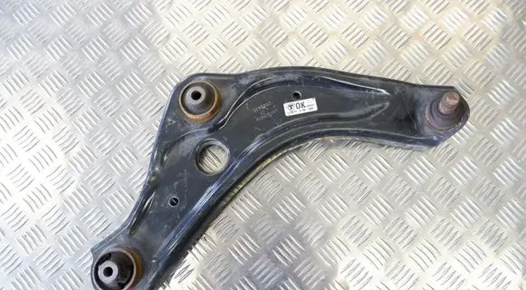 Nissan Qashqai Front lower control arm/wishbone 545004EA0B