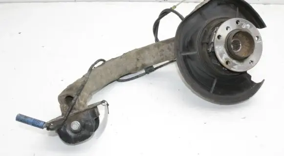 BMW Z4 E85 E86 Rear wheel hub