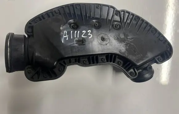 Jeep Grand Cherokee (WK) Intake manifold A6421401487 4010203B