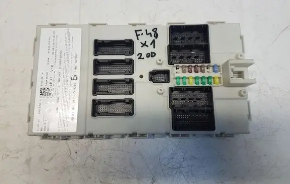 BMW X1 F48 F49 Fuse box set 5aga19f01