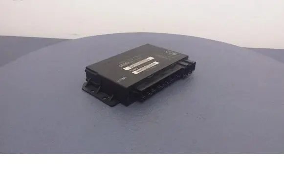 Audi A2 Comfort/convenience module 8Z0959433M