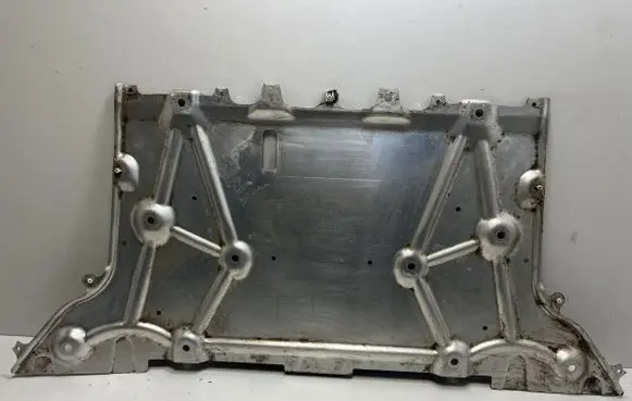 Engine splash shield/under tray