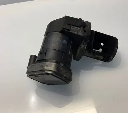 Mercedes-Benz S W221 EGR valve 