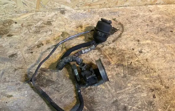 Audi A5 8T 8F Power steering pump