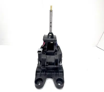 Ford Fusion II Gear shifter/selector DG987K004