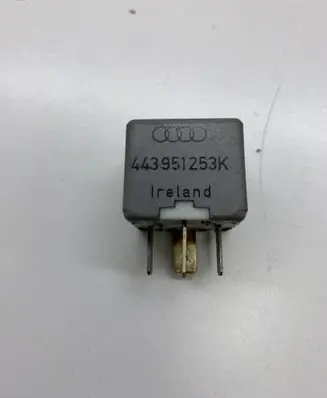 Audi A4 S4 B5 8D Other relay 443951253K 899512000
