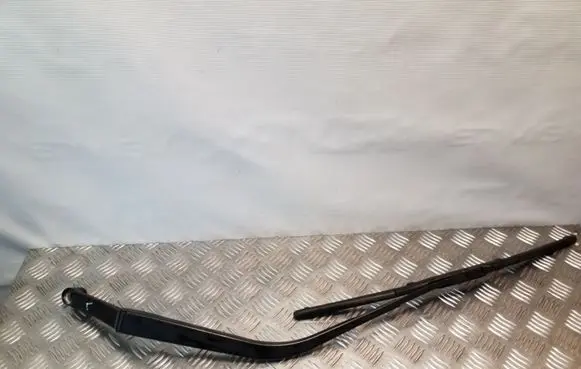 Mitsubishi ASX Front wiper blade arm