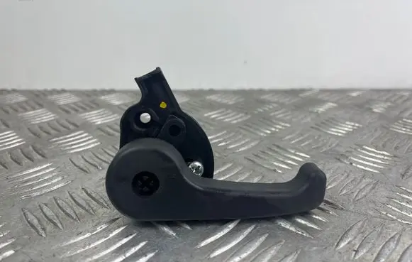 KIA Sorento Engine bonnet (hood) release handle