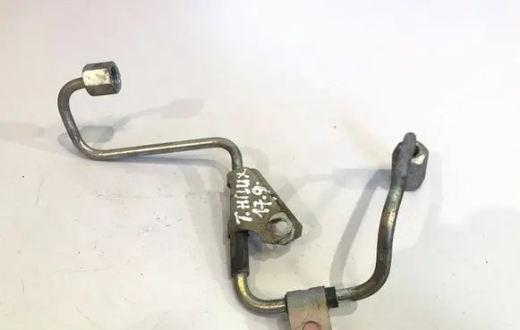 Toyota Hilux (AN120, AN130) Fuel injector supply line/pipe 