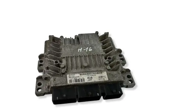 Ford Fiesta Engine control unit/module 8V2112A650EB 5WS40584B