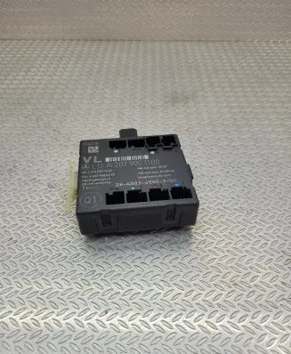 Mercedes-Benz E C207 W207 Door control unit/module A2079001100