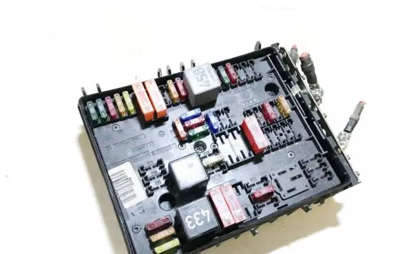 Audi A3 S3 8P Fuse box set 1k0937124h