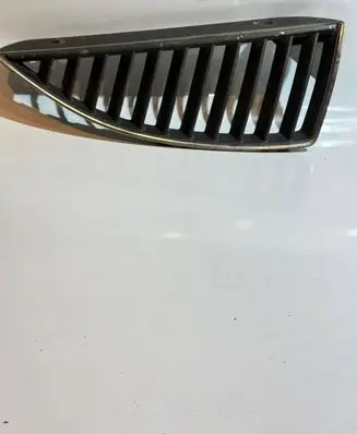 Mitsubishi Lancer Front bumper lower grill MN126474