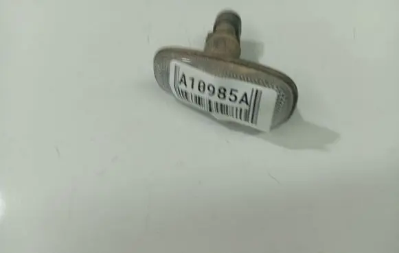 Opel Zafira A Front fender indicator light 