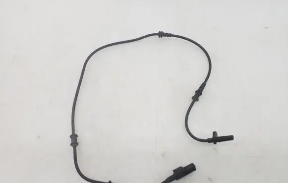 Mercedes-Benz B W246 W242 ABS brake wheel speed sensor A2465402510