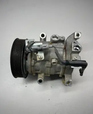 Toyota Hilux VIII Air conditioning (A/C) compressor (pump) 10SRE11C 10F01918 X14472805460