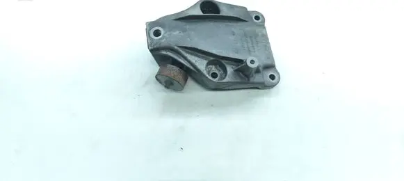 BMW 5 F10 F11 Engine mounting bracket 6777623
