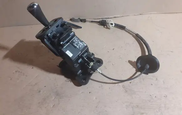 Citroen C4 II Gear shifter/selector 9670006480