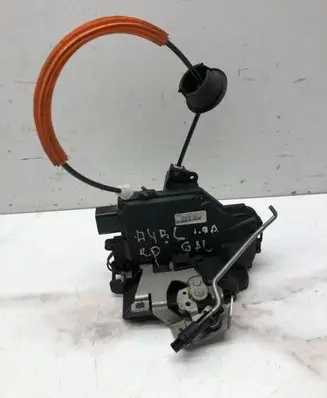 Audi A4 S4 B6 8E 8H Rear door lock 8E0839015C