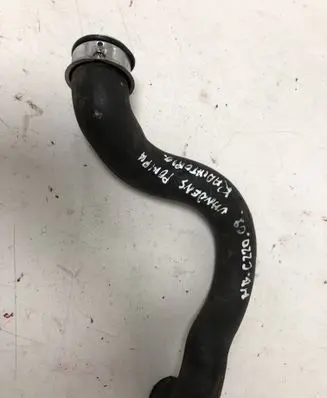 Mercedes-Benz C AMG W204 Engine coolant pipe/hose A2045013082