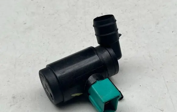 Skoda Superb B9 Rear glass lock/latch Q447 150796