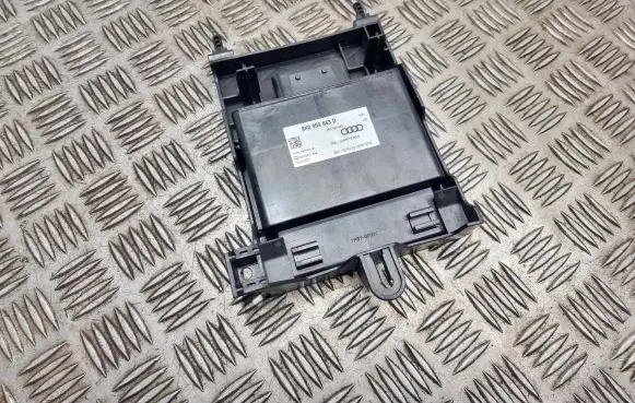 Audi A1 Voltage converter/converter module 8K0959663D 120000597 8K0959663