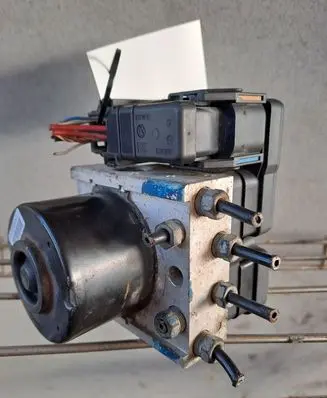 Ford Focus C-MAX ABS Pump 10097001103