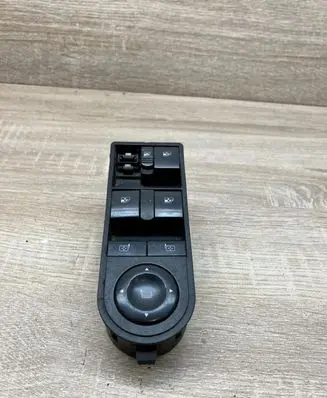 Opel Zafira B Electric window control switch 13209204