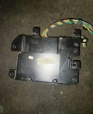 Ford Focus Sound amplifier 8L0035223