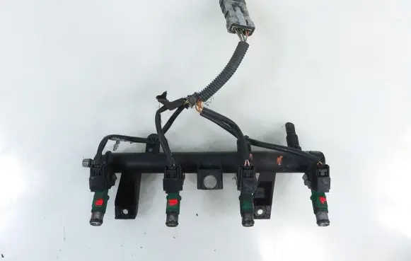 Peugeot 206 Fuel main line pipe 9655833580